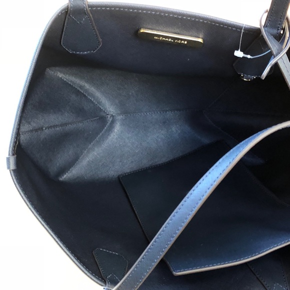 Michael Kors large candy reversible tote signature - Picture 7 of 8